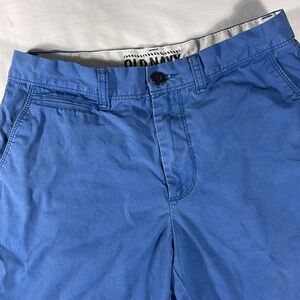 Old Navy mens medium blue basic flat front 9.5" inseam chino shorts - size 30